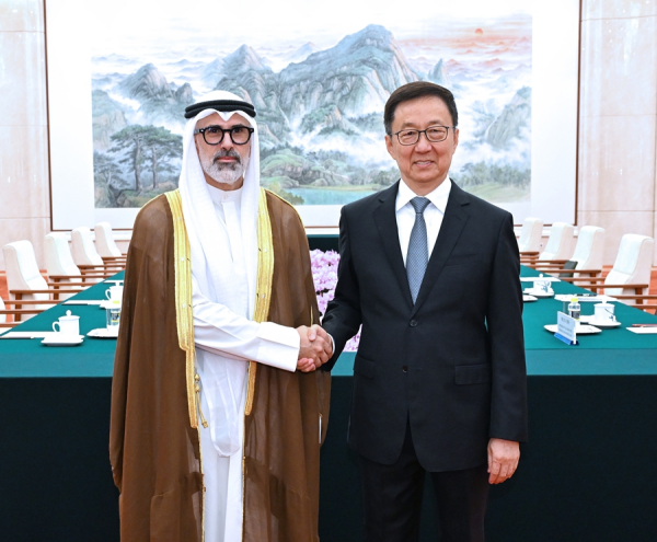 韩正会见科威特外交大臣杰拉赫.jpg